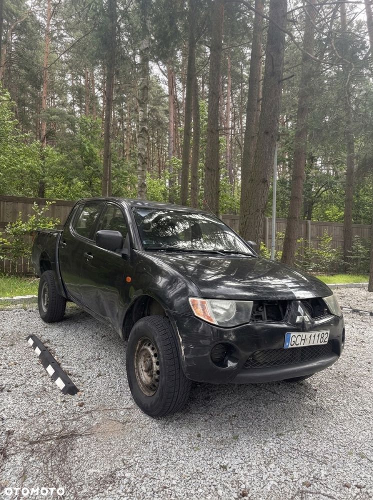 Mitsubishi L200 - 1