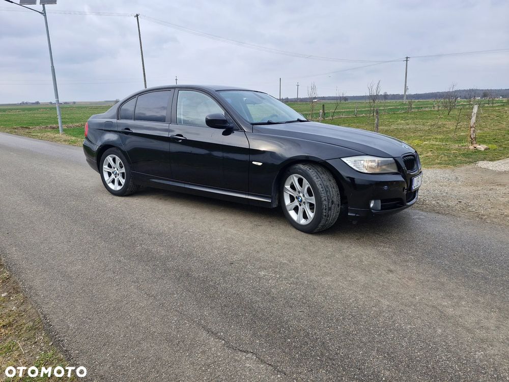 BMW Seria 3 318i - 3