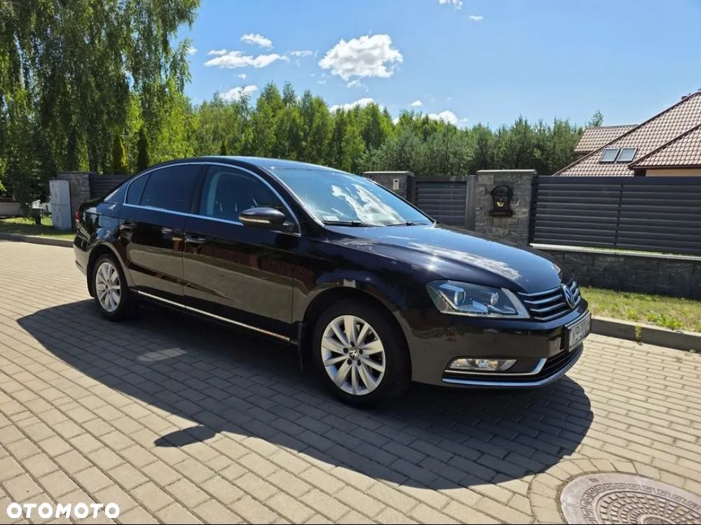 Volkswagen Passat 2.0 TDI Comfortline - 12