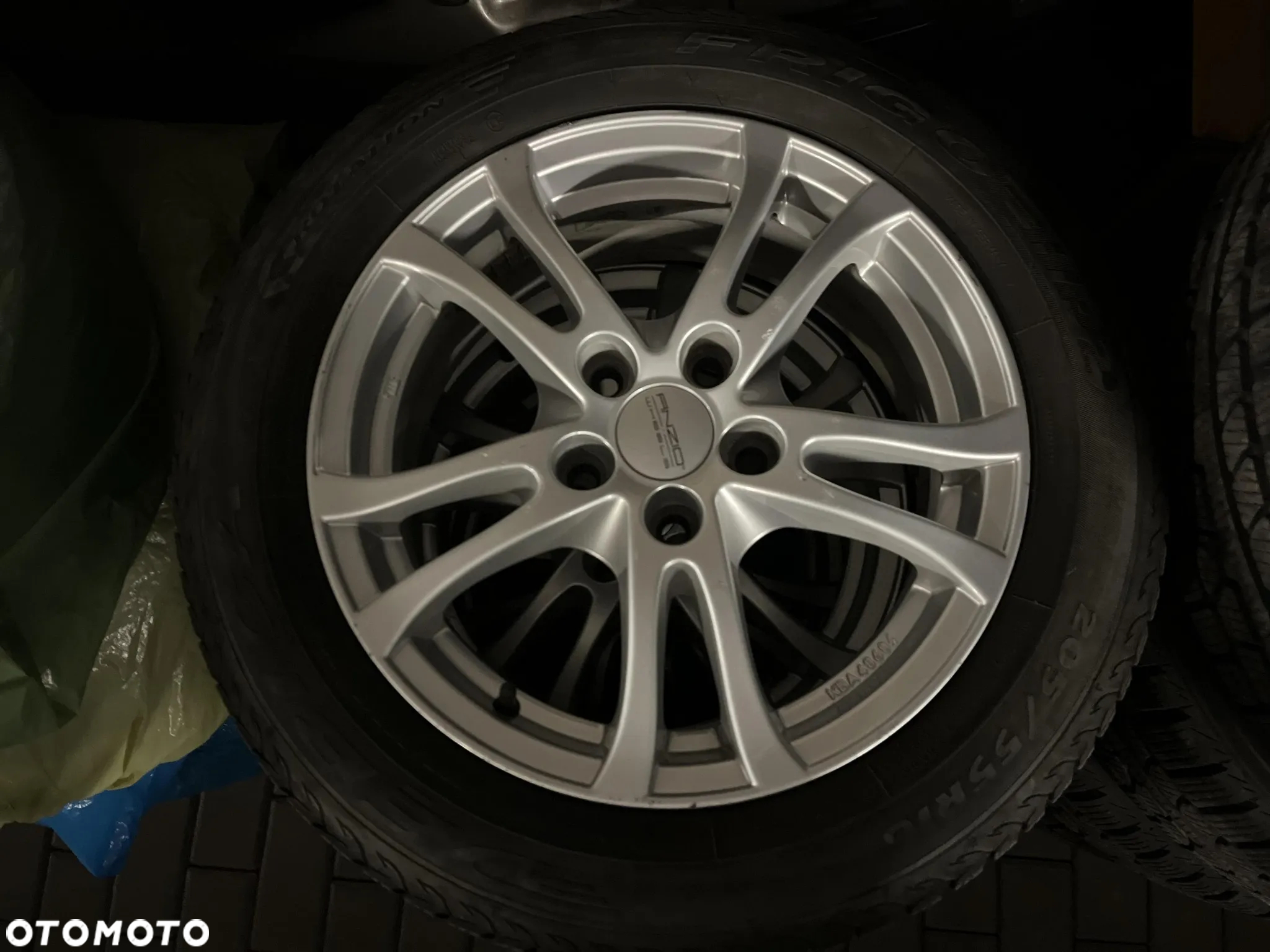 Hyundai Elantra 1.6 Comfort - 19