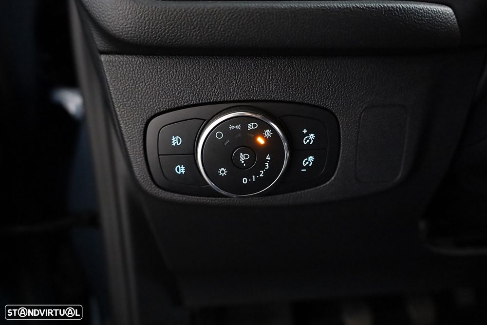 Ford Focus 1.0 EcoBoost MHEV ST-Line - 44