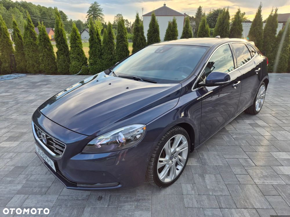 Volvo V40 - 2