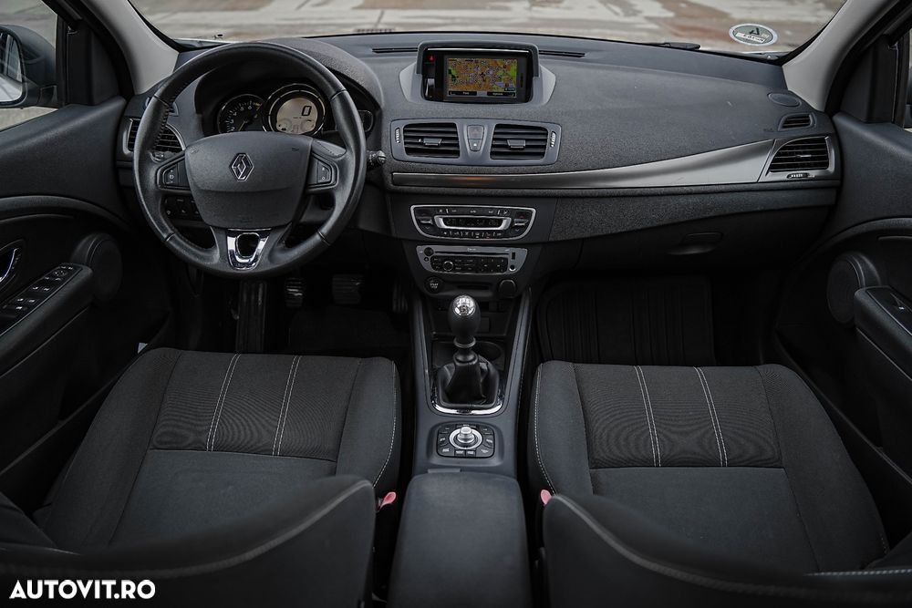 Renault Megane ENERGY TCe 130 GT LINE - 9