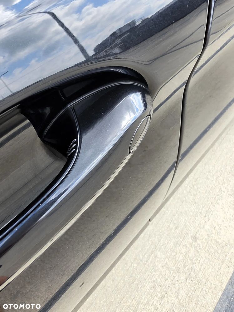 BMW Seria 5 520d xDrive Luxury Line sport - 32