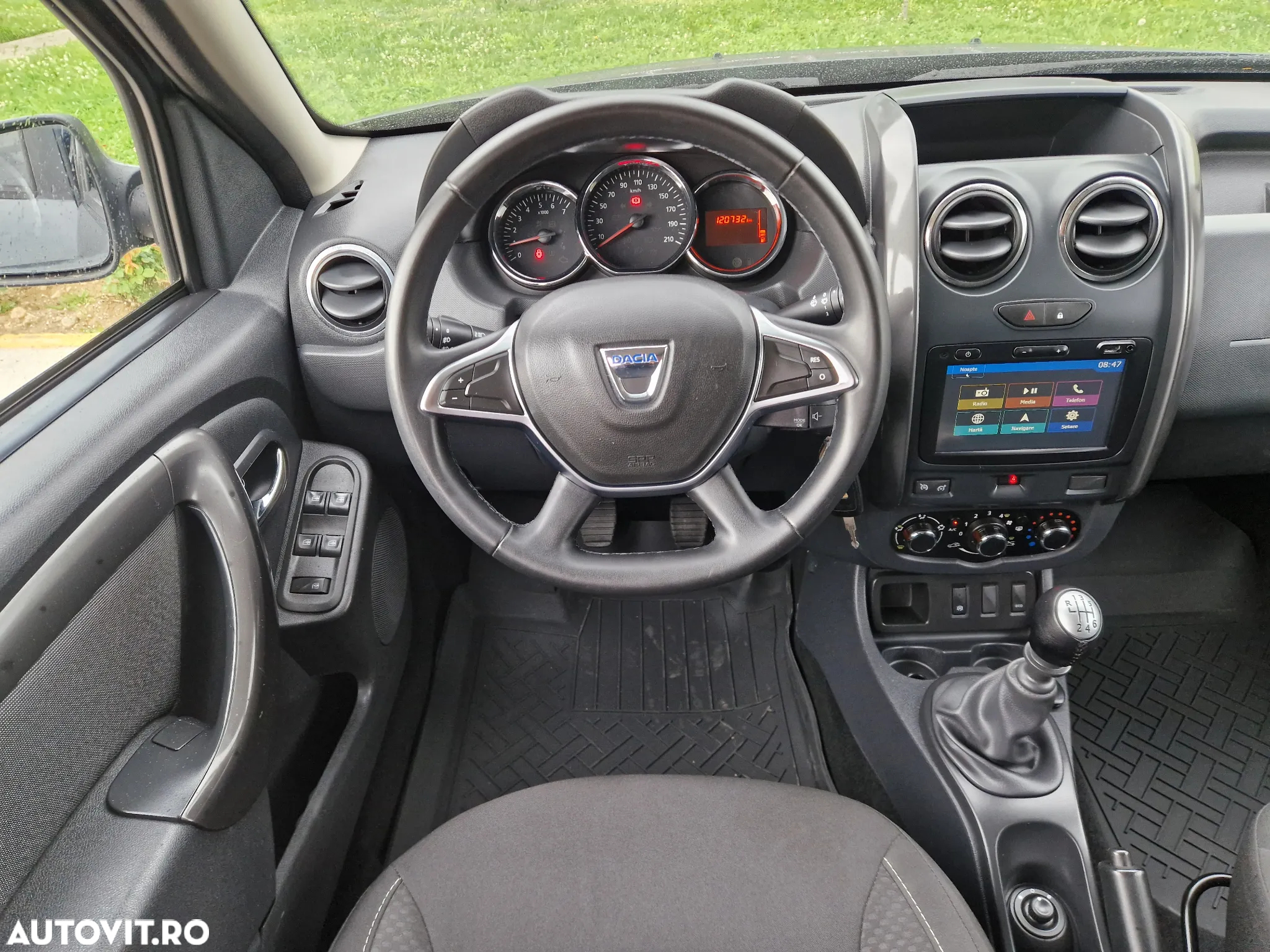 Dacia Duster 1.5 dCi 4x2 Laureate - 13