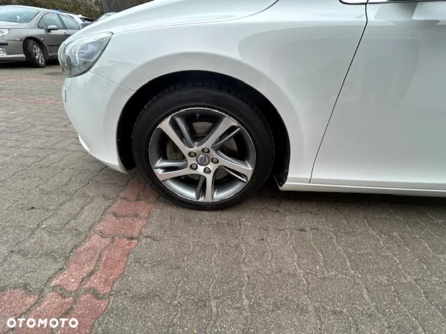 Volvo V40 T5 Drive-E R-Design Summum - 7