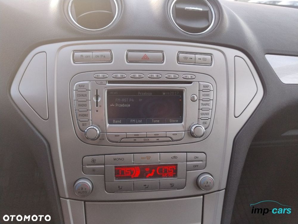 Ford Mondeo - 12