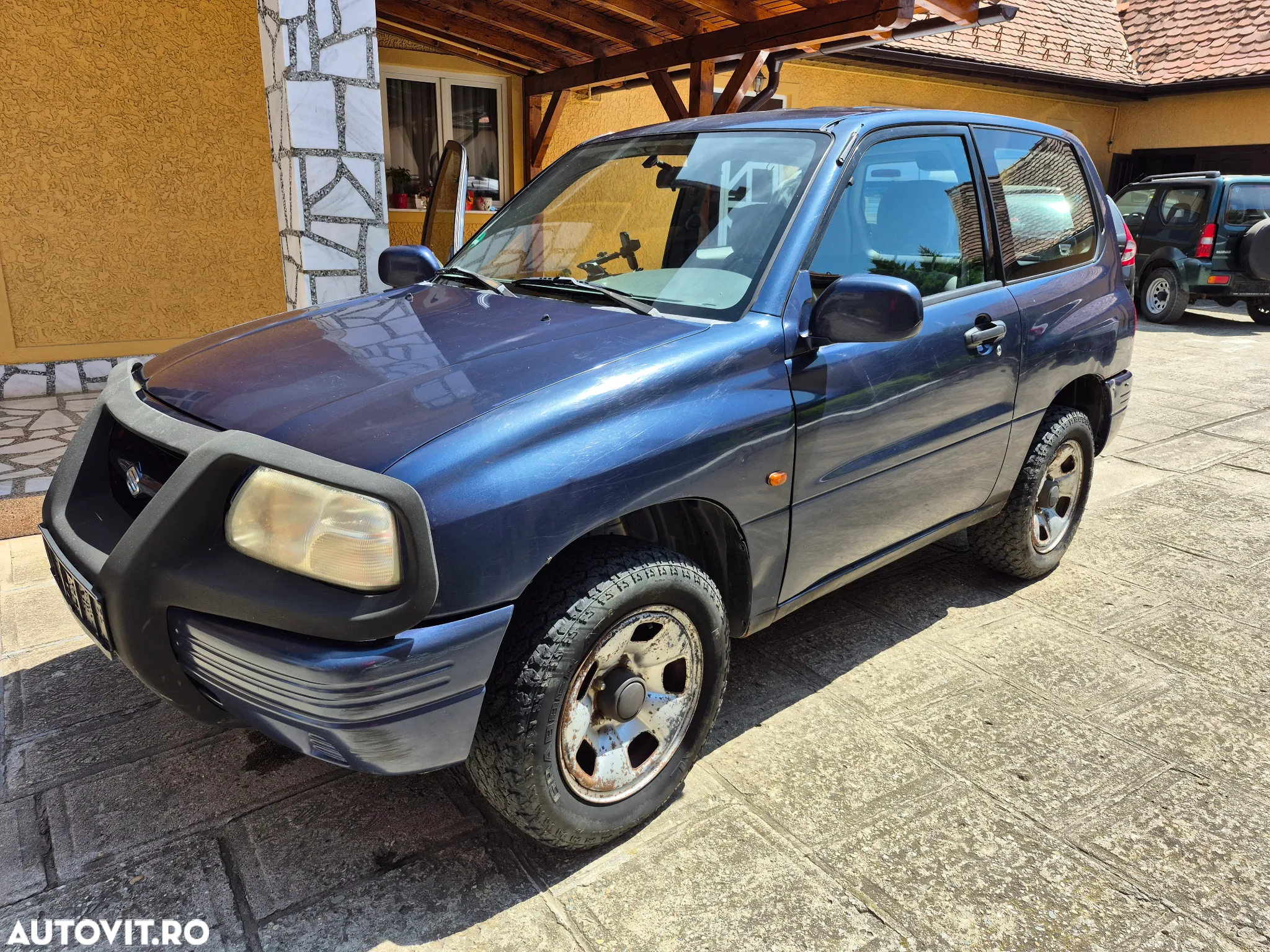 Suzuki Grand Vitara 2.0 - 4