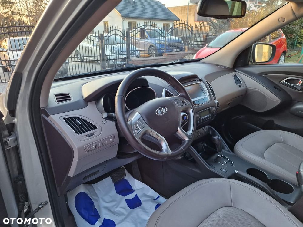 Hyundai ix35 2.0 CRDi 4WD Automatik Premium - 16