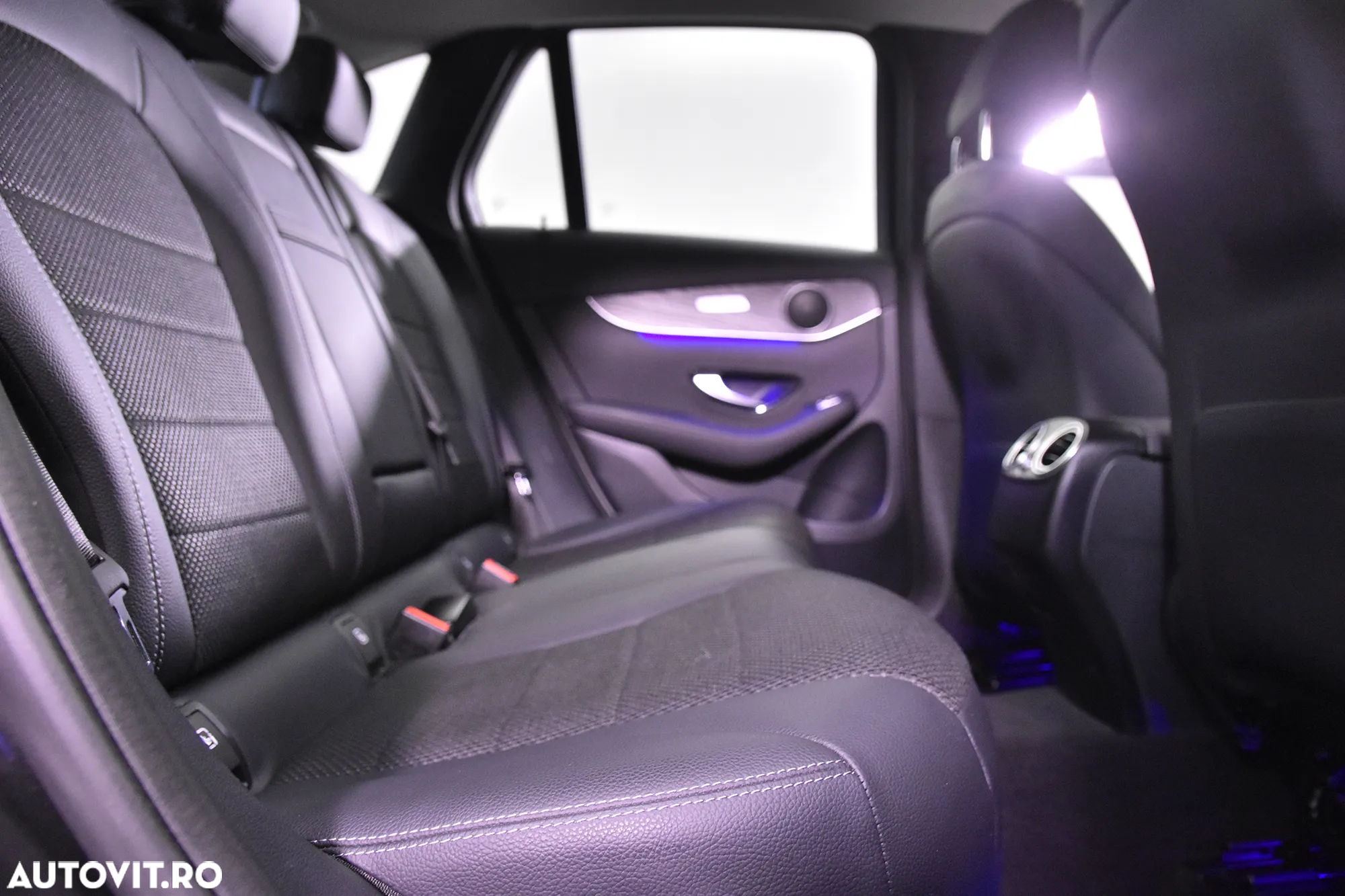 Mercedes-Benz GLC 200 d 4MATIC - 13