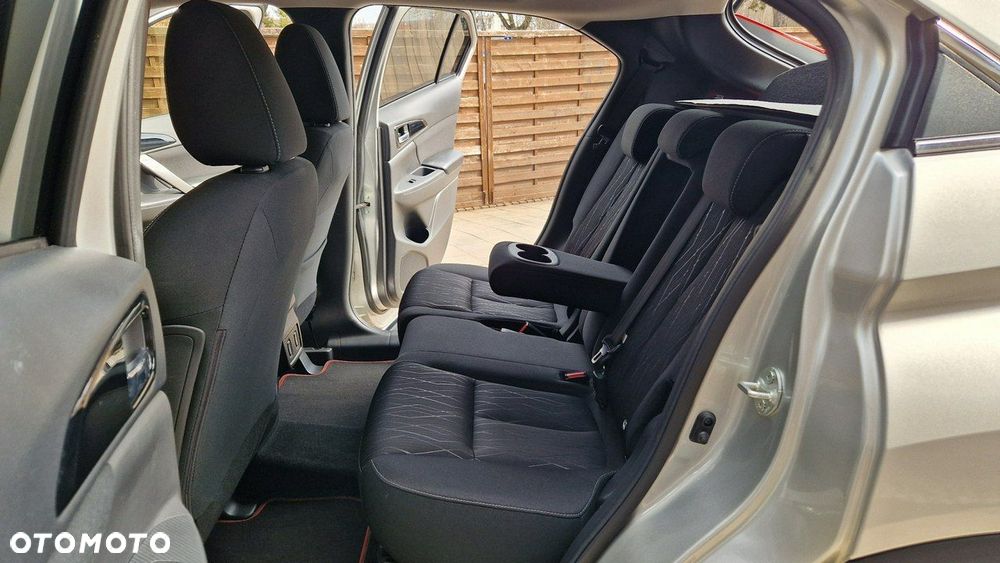 Mitsubishi Eclipse Cross - 23