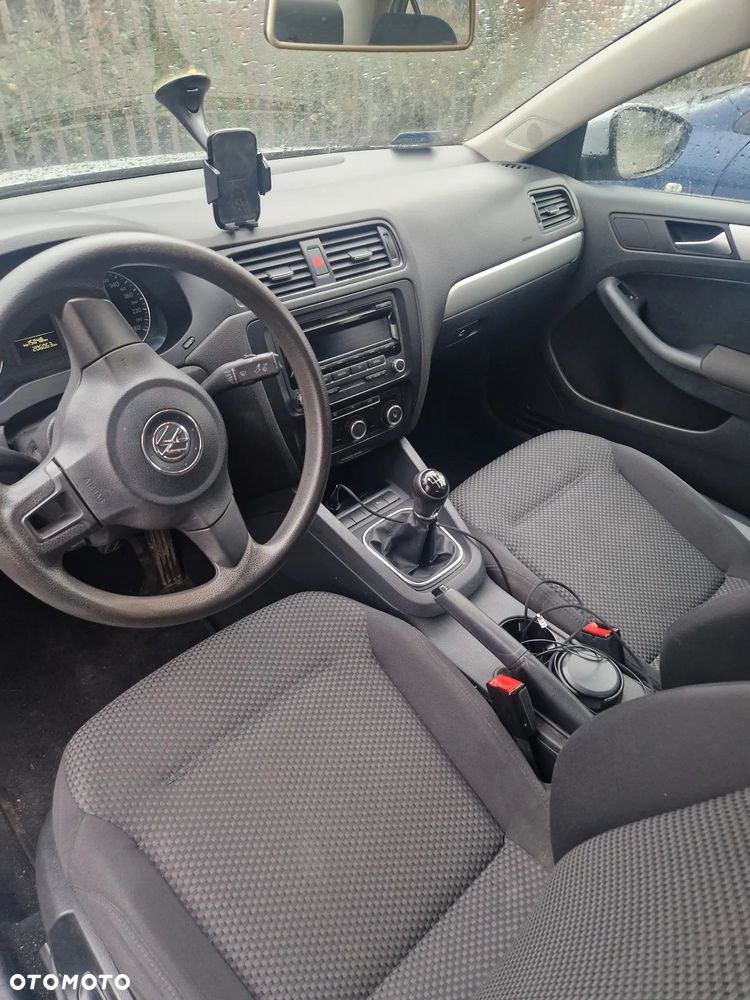 Volkswagen Jetta 1.2 TSI Trendline - 10