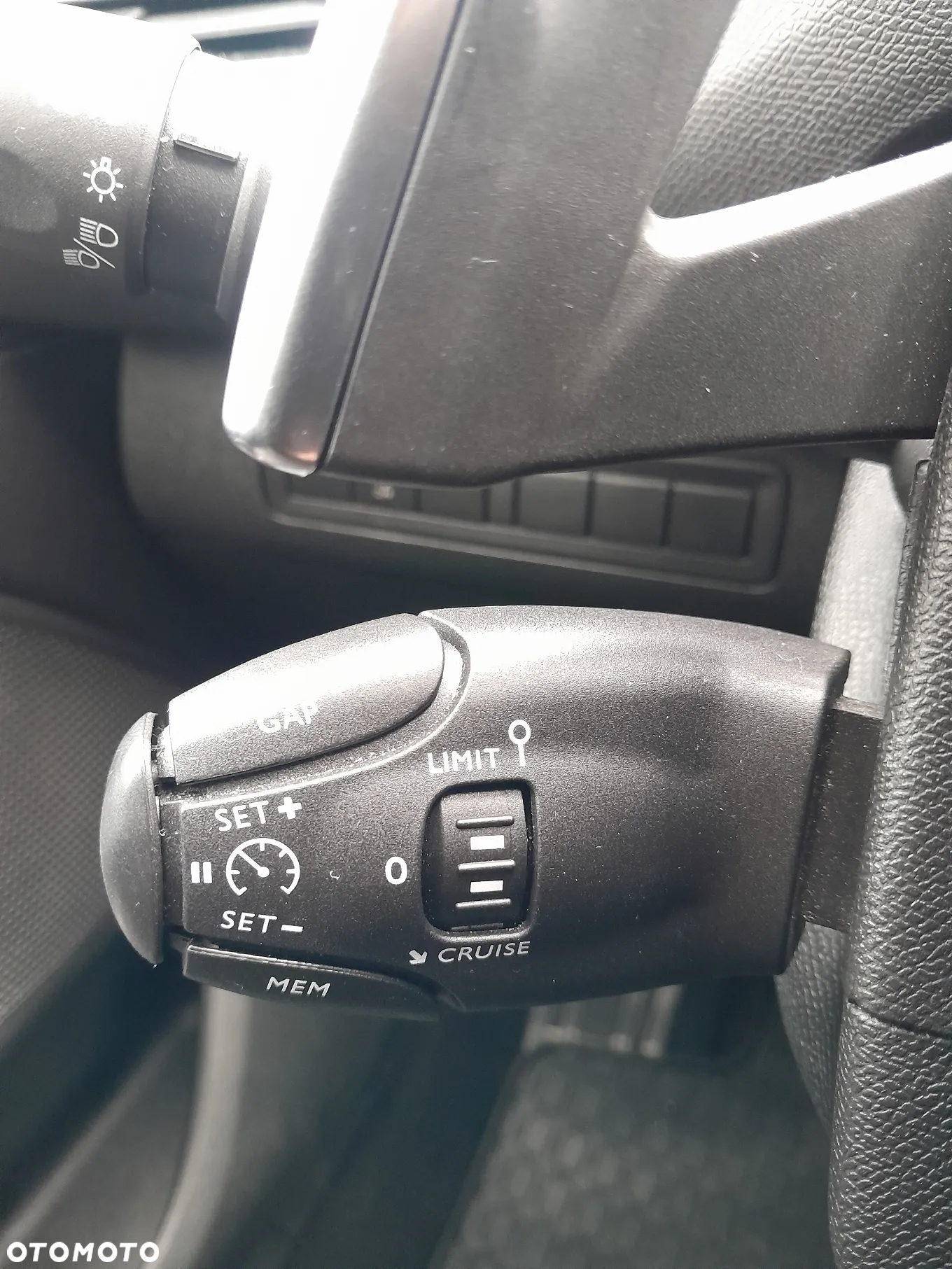 Peugeot 308 - 22