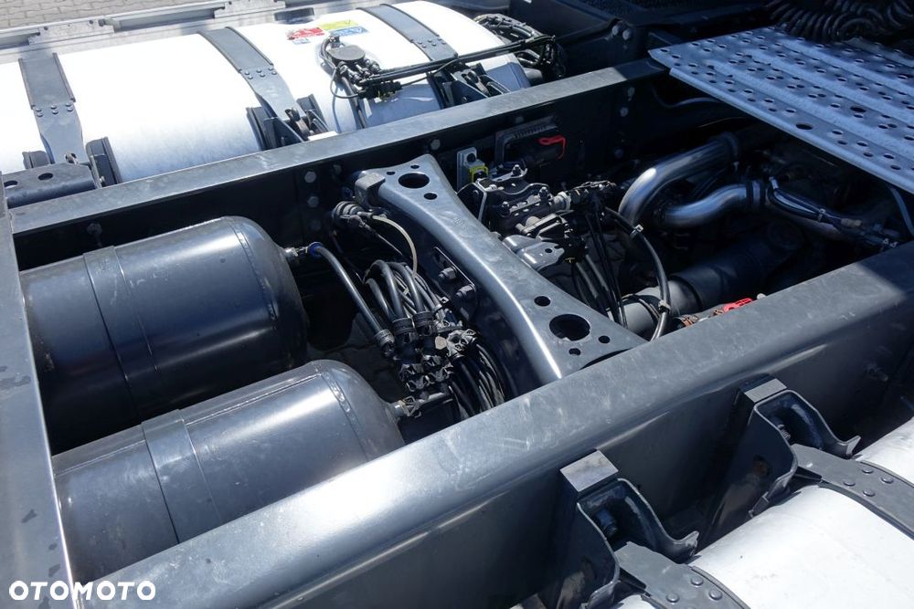Scania 500R / EURO 6 / STANDARD / AUTOMAT / RETARDER / KLIMATYZACJA POSTOJOWA / LODÓWKA  /  2 ZBIORNIKI - 17