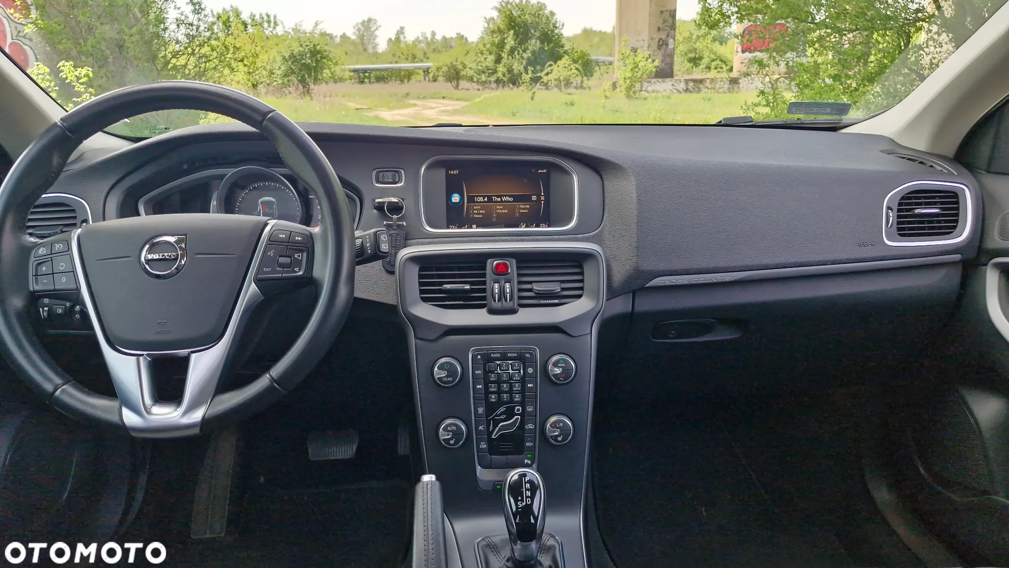 Volvo V40 T3 Drive-E Momentum - 17