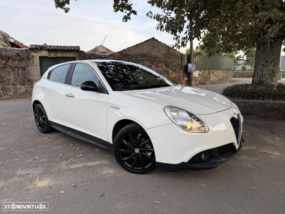 Alfa Romeo Giulietta 2.0 JTDM 16V Veloce - 1