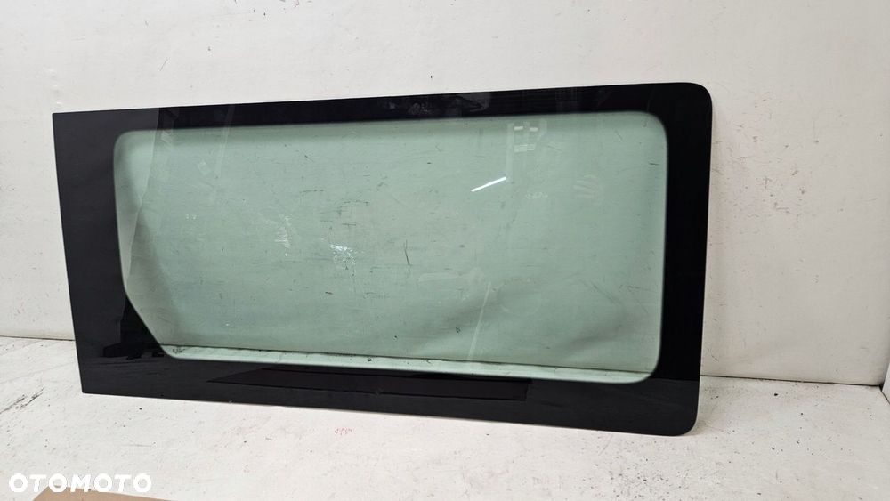 SZYBA KOROSERYJNA BOCZNA PRAWA MAN TGE VW CRAFTER II NOWA 7C0845302T - 2