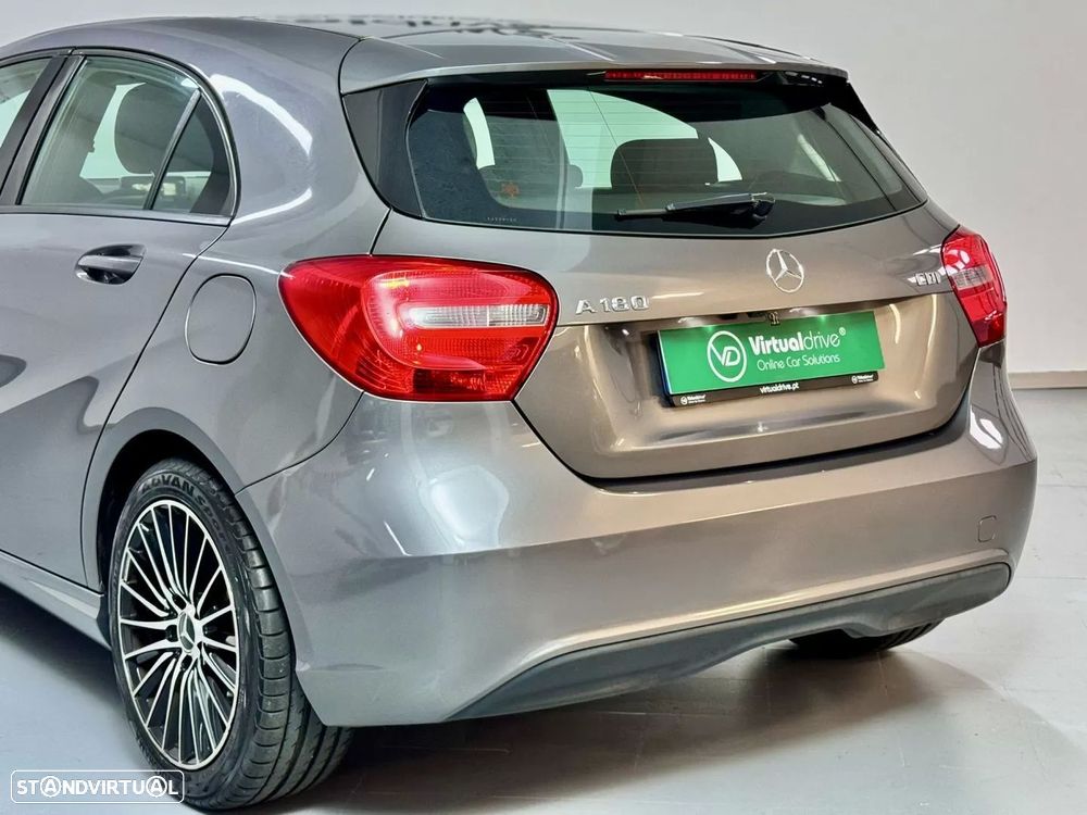 Mercedes-Benz A 180 CDI BlueEFFICIENCY - 10