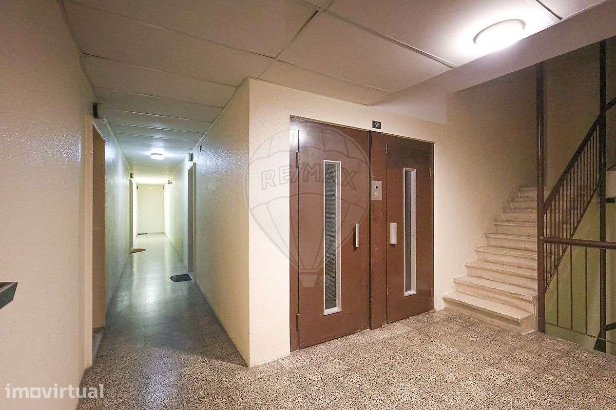 Apartamento T1 para arrendamento - Grande imagem: 2/17
