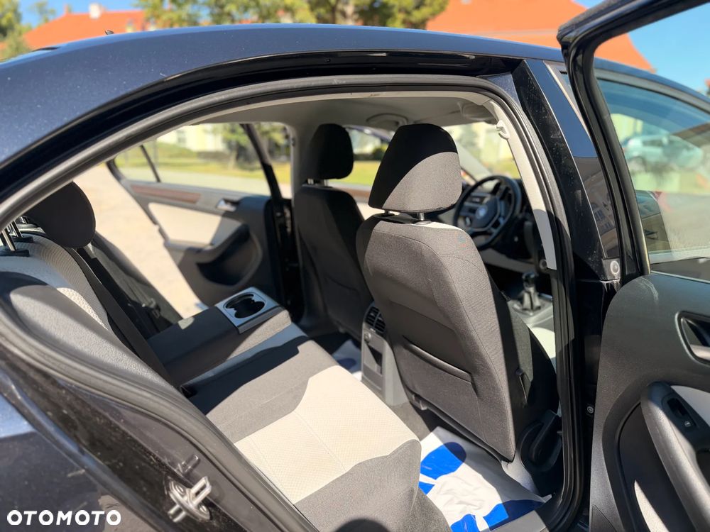 Volkswagen Jetta 1.4 TSI BMT Comfortline - 18