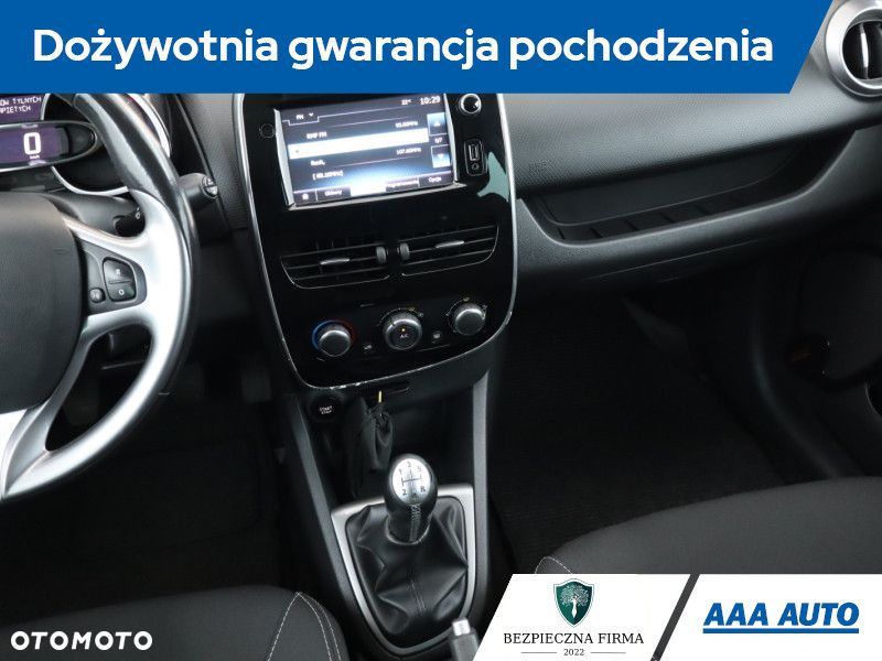 Renault Clio - 10