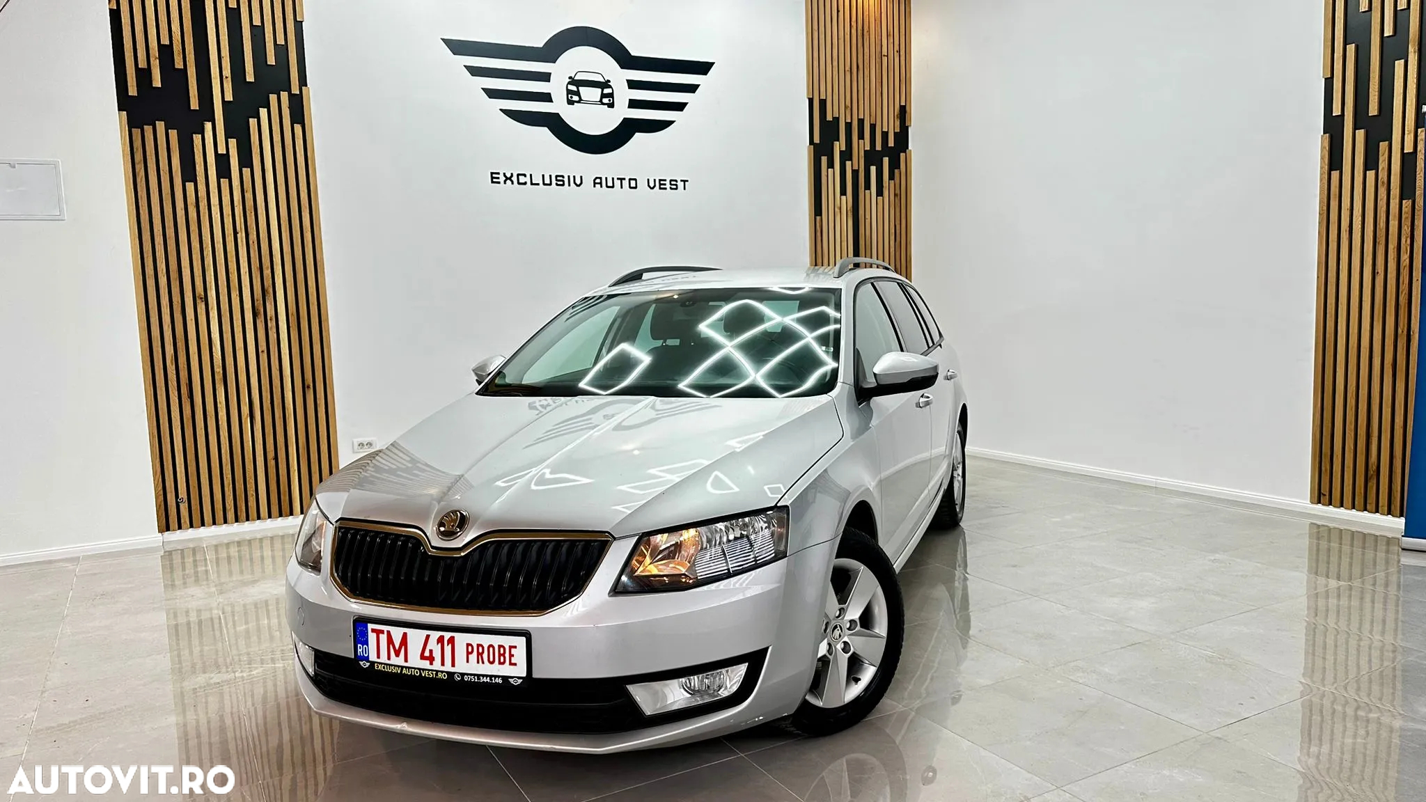 Skoda Octavia Combi 1.6 TDI DPF DSG Ambition - 3