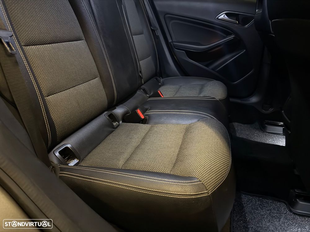 Mercedes-Benz CLA 180 d AMG Line - 11