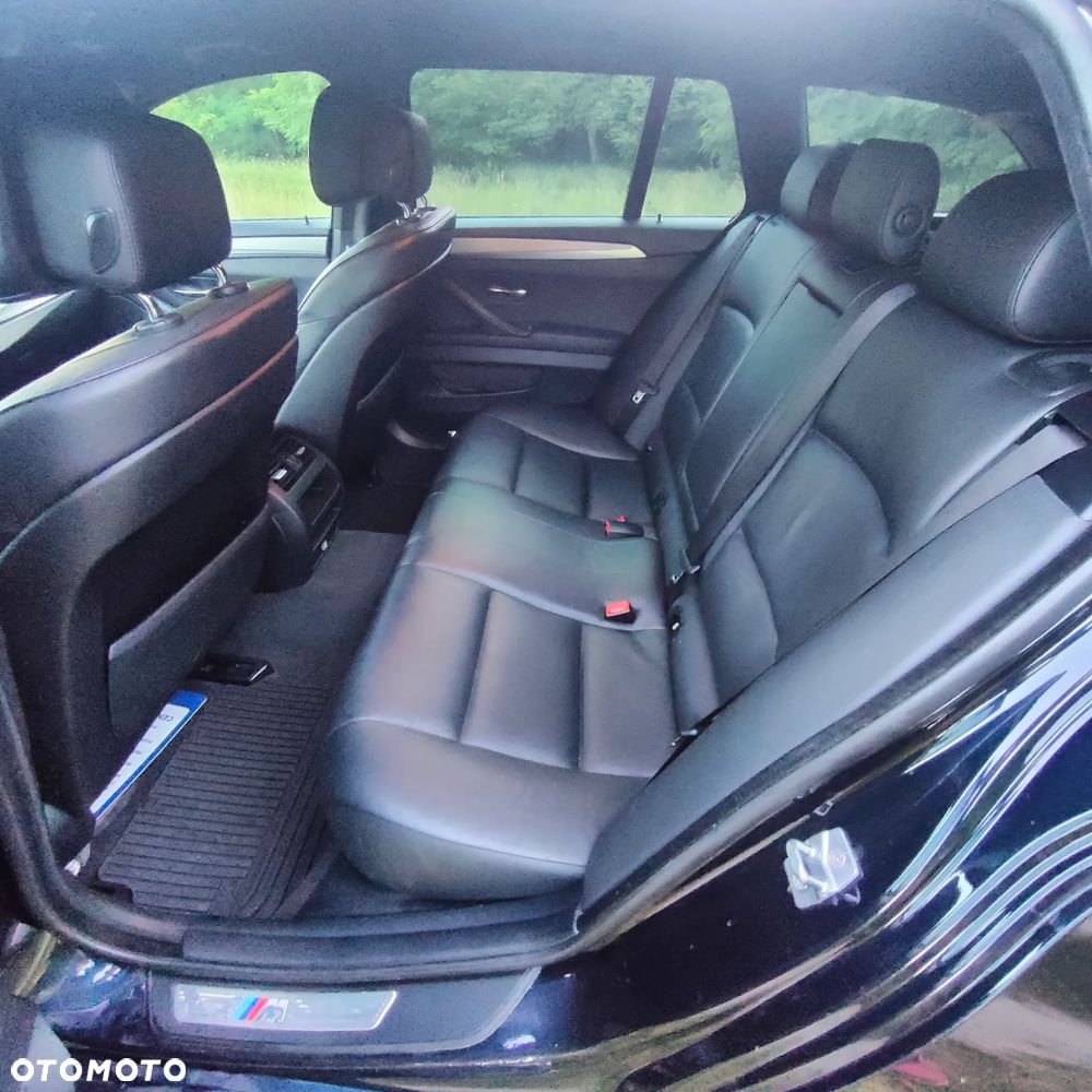 BMW Seria 5 530d xDrive Touring Sport-Aut - 14