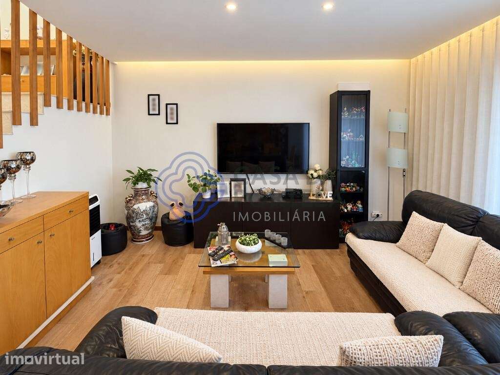 Moradia T3 com Terraço, Churrasqueira e Garagem | Leça do Balio - Grande imagem: 2/39