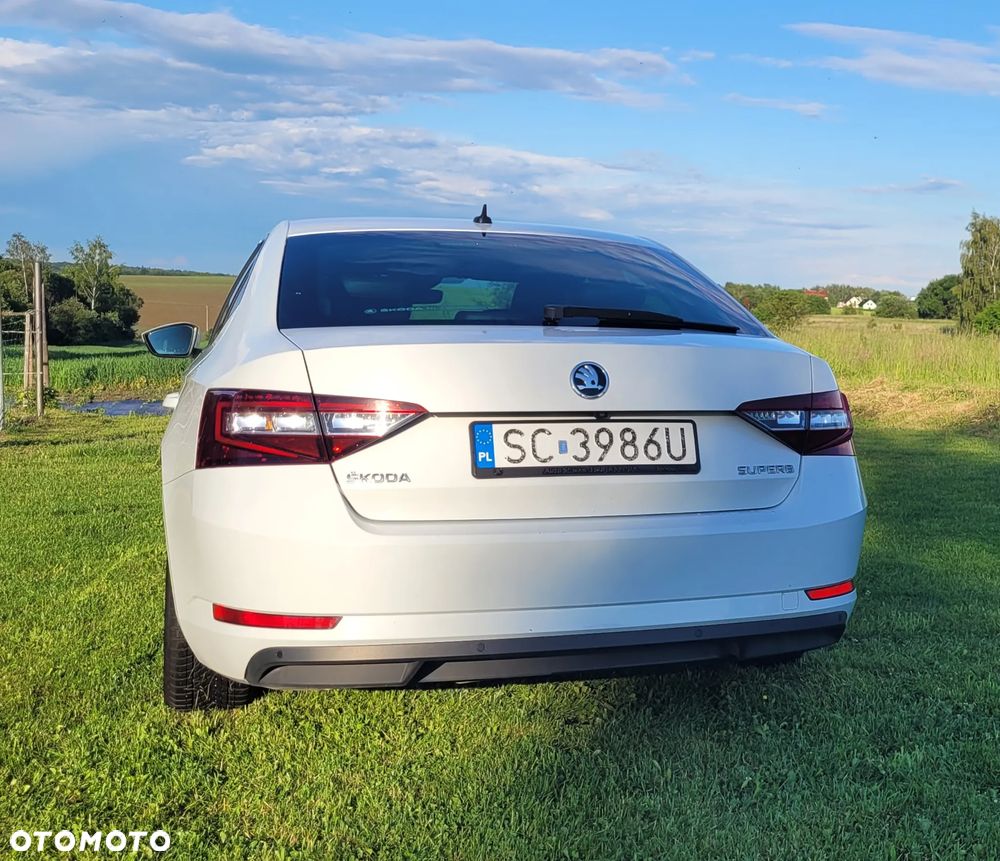 Skoda Superb 2.0 TDI L&K - 4