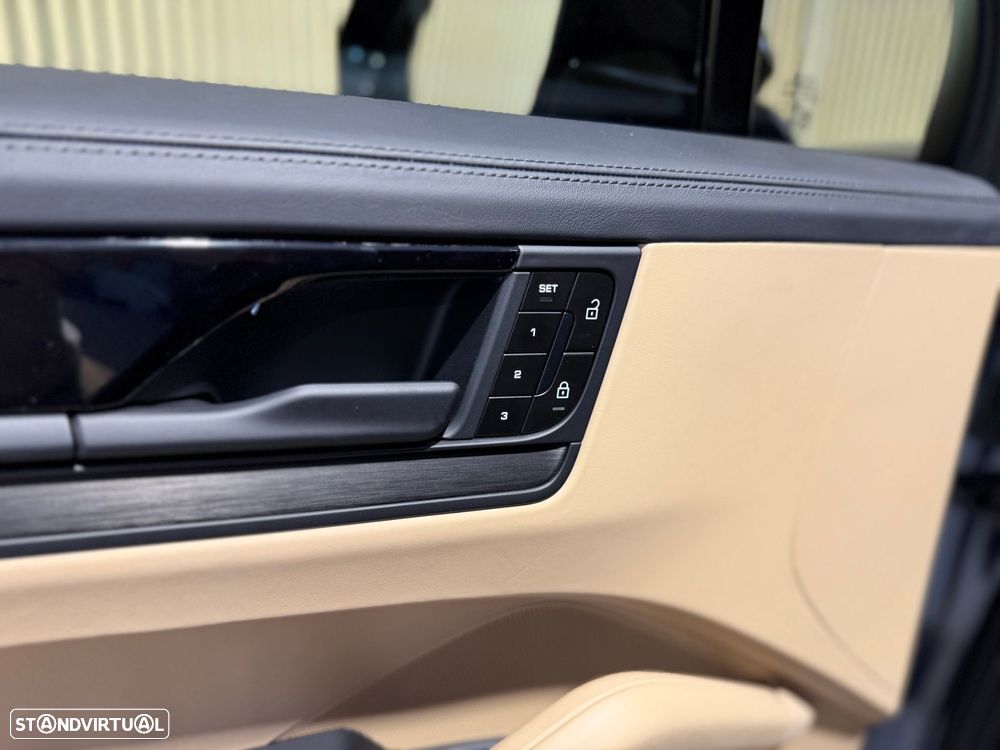 Porsche Cayenne S E-Hybrid Black Edition - 23