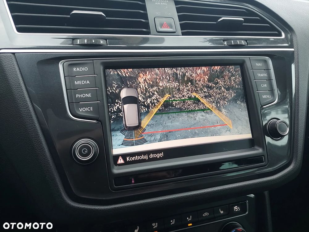 Volkswagen Tiguan 2.0 TDI SCR 4MotION DSG R-Line - 14