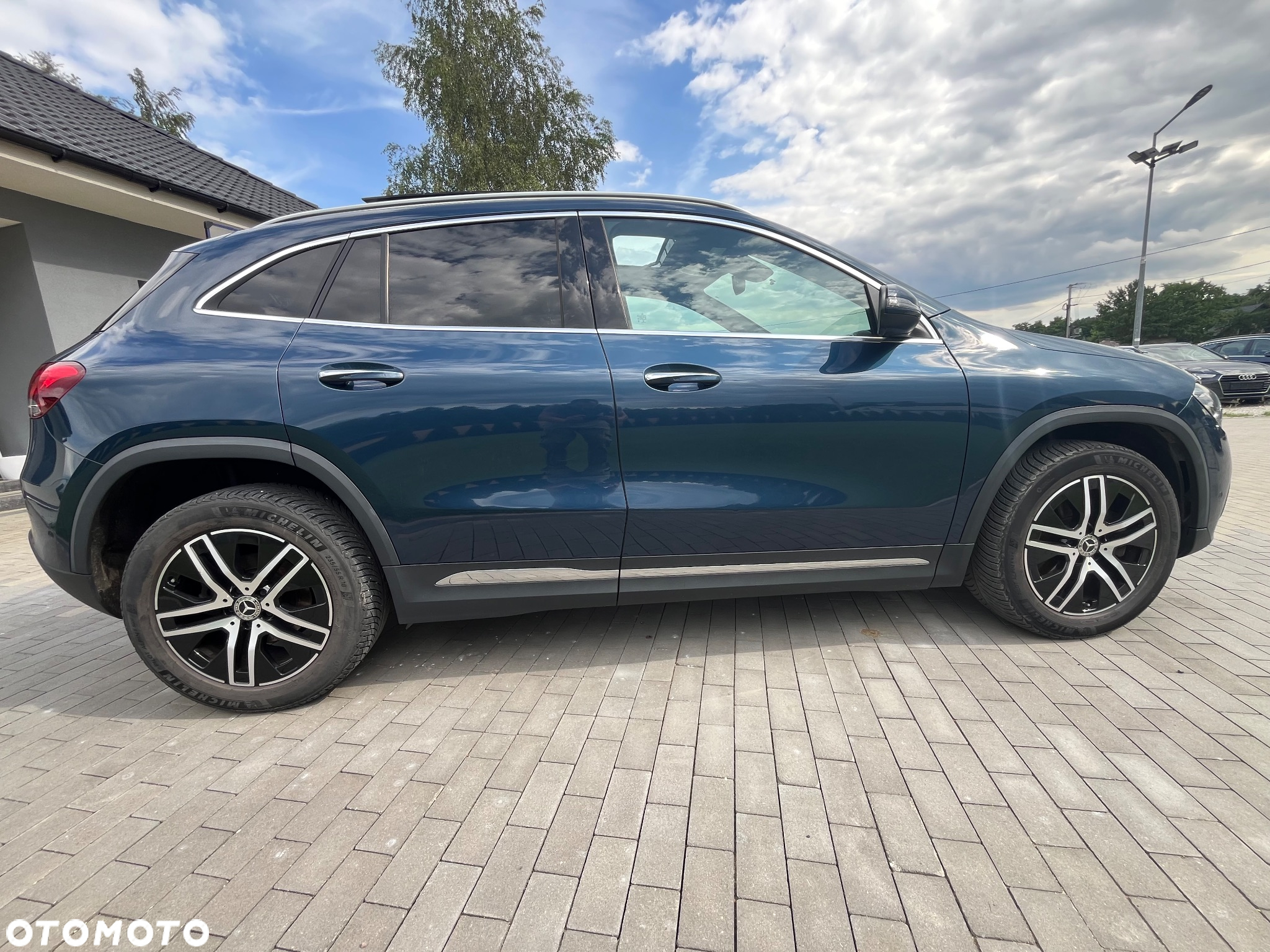 Mercedes-Benz GLA 200 d 8G-DCT Progressive - 11