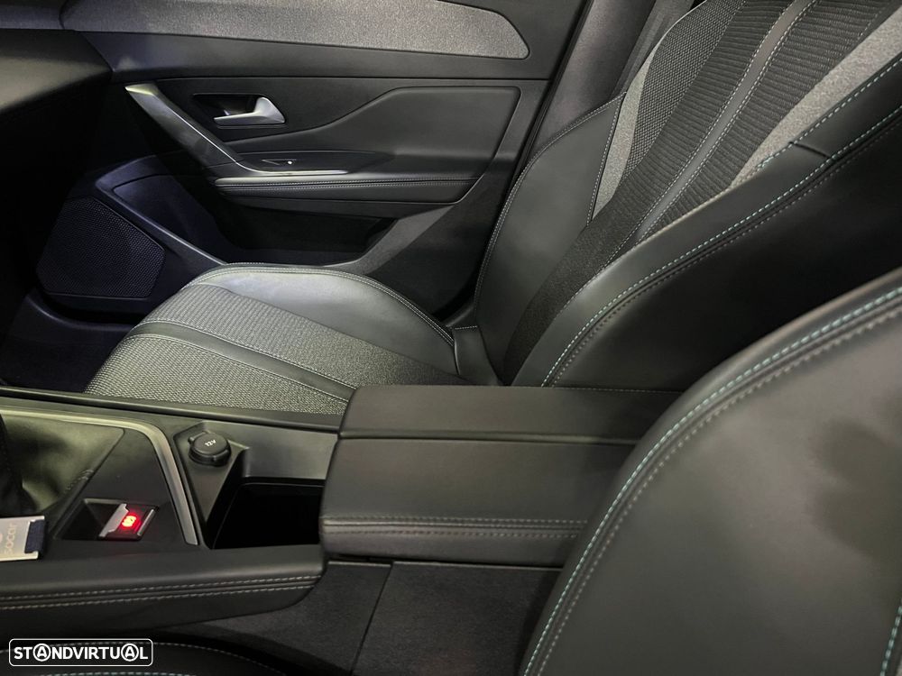 Peugeot 308 1.2 PureTech Allure Pack - 10