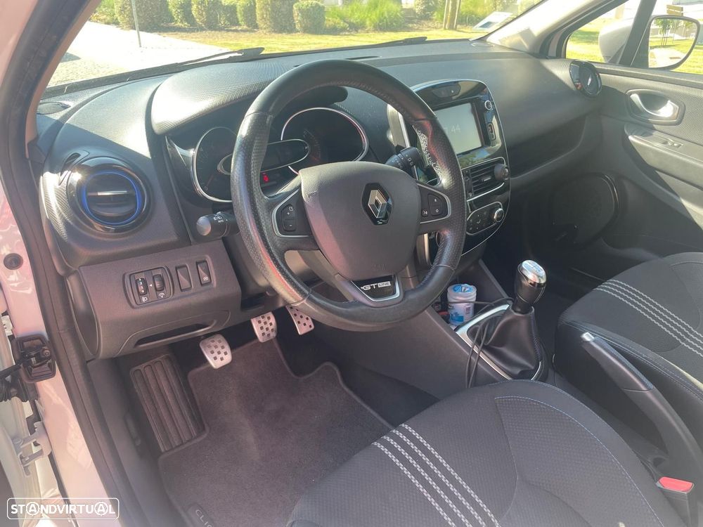 Renault Clio - 7