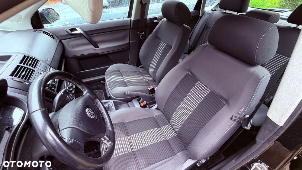 Volkswagen Polo - 9