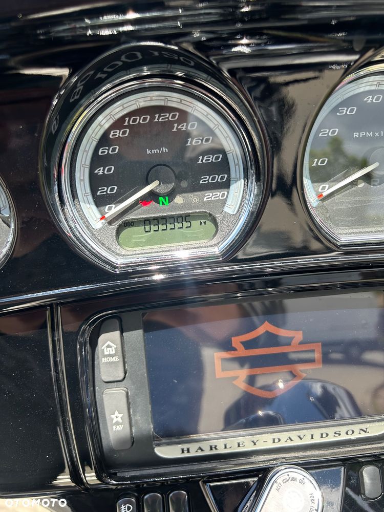 Harley-Davidson Touring Street Glide - 9