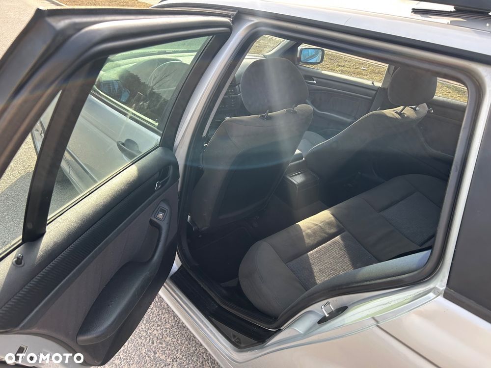 BMW Seria 3 320d - 6