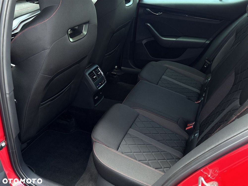 Skoda Octavia 2.0 TDI RS DSG - 12