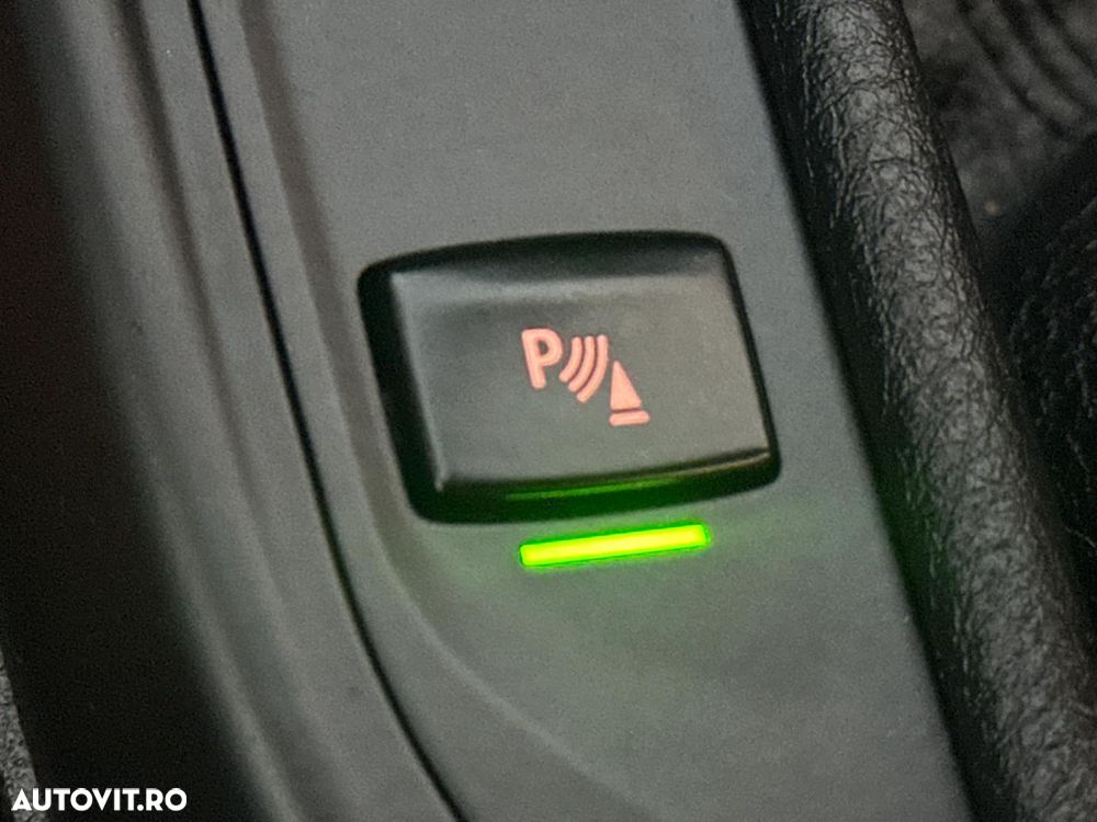 BMW Seria 1 116d DPF Edition Lifestyle - 38
