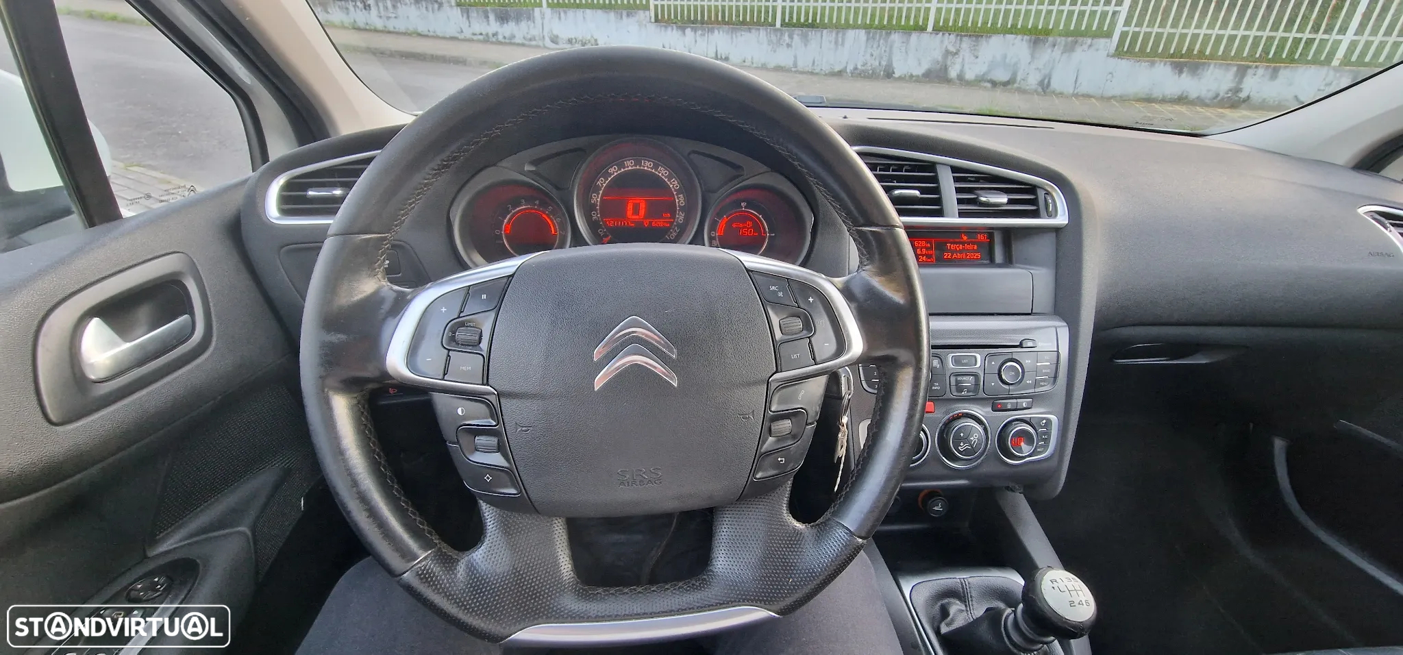 Citroën C4 1.6 HDi Exclusive - 18