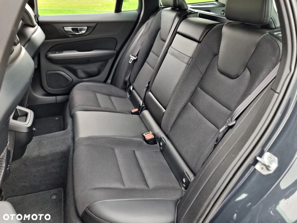 Volvo V60 T5 Geartronic Momentum - 21
