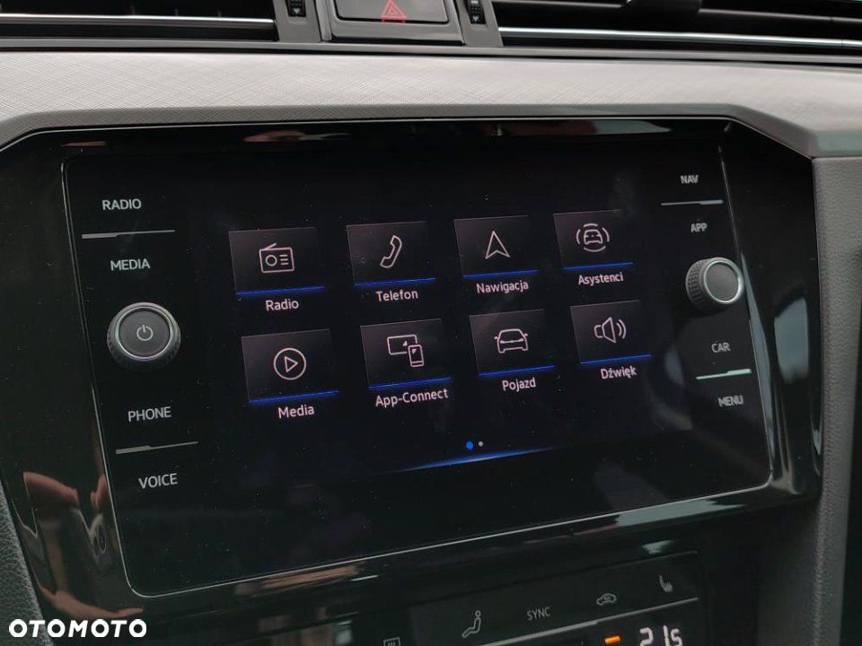 Volkswagen Passat - 30