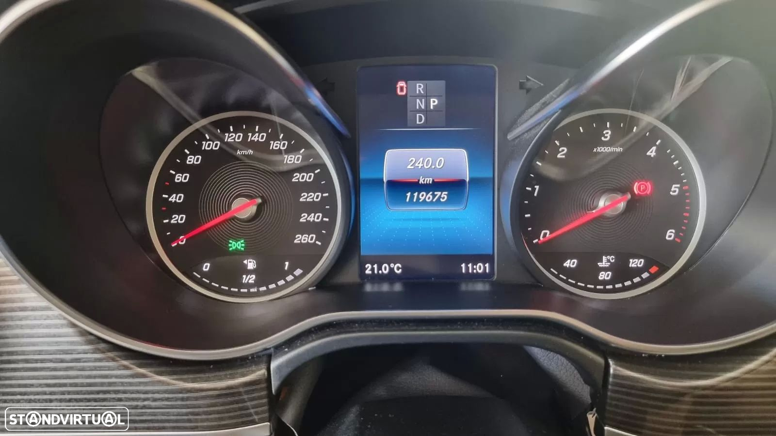 Mercedes-Benz V 300 d Longo Avantgarde - 8