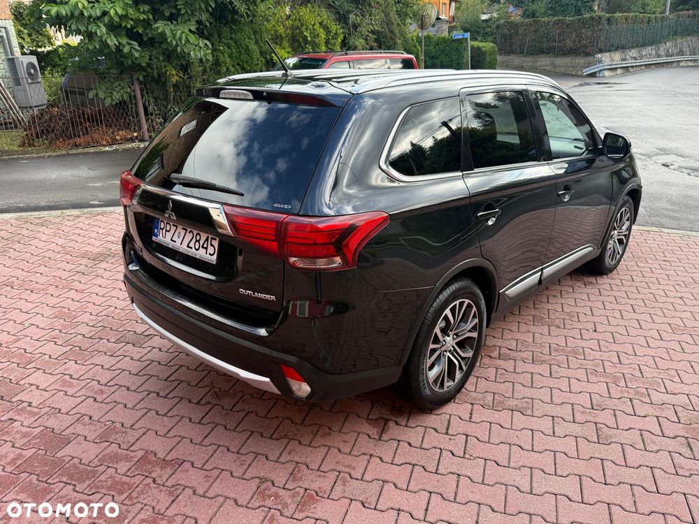 Mitsubishi Outlander 2.0 Intense + 4WD CVT - 5