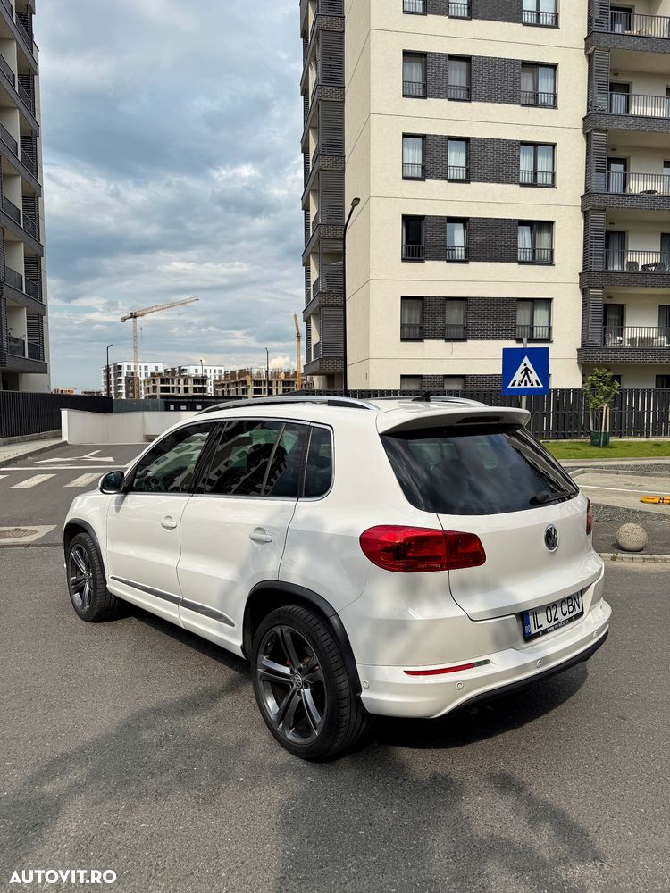Volkswagen Tiguan 2.0 TDI 4Motion DSG Sport & Style - 4