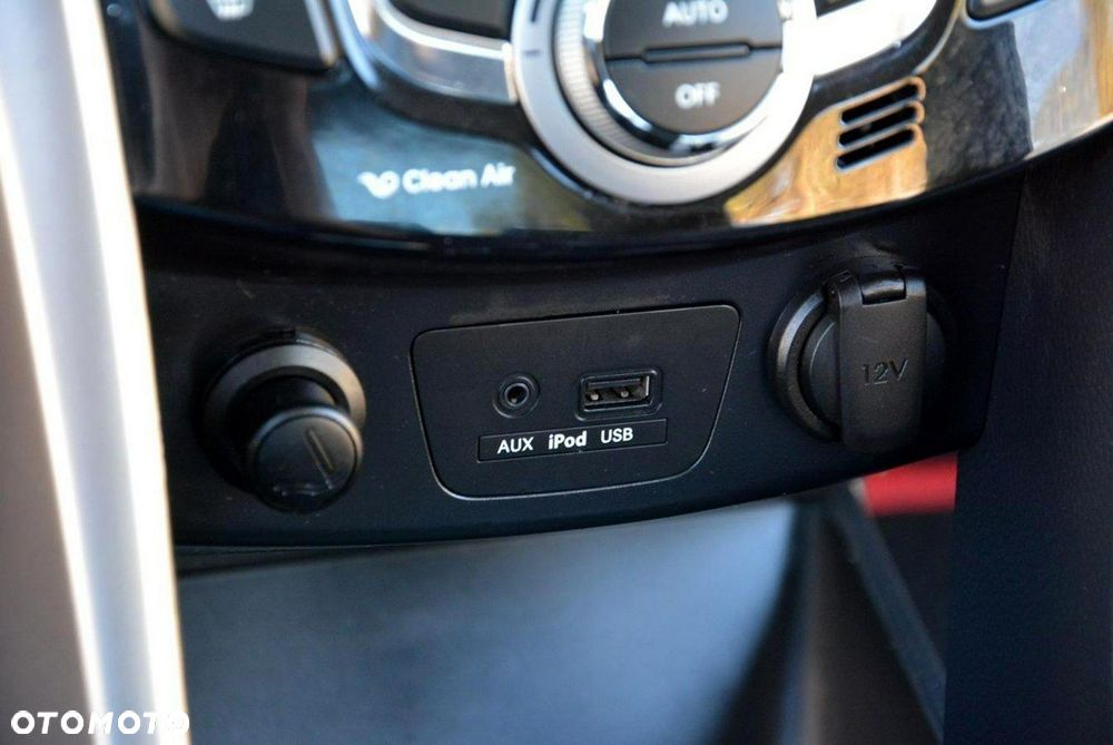 Hyundai i30 1.6 GDI BlueDrive Premium - 24