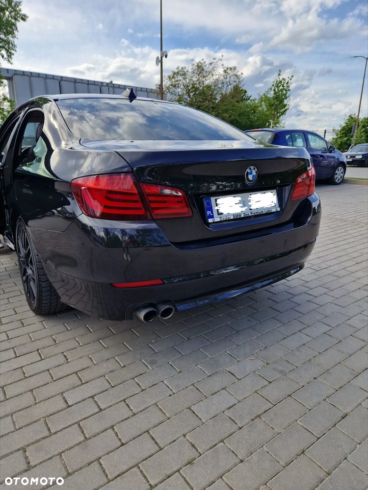 BMW Seria 5 525d xDrive - 5