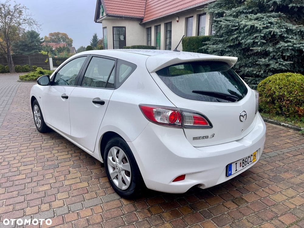 Mazda 3 - 4