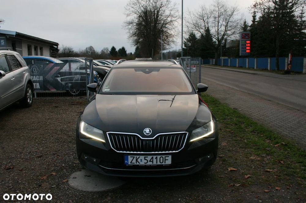Skoda Superb 2.0 TDI 4x4 L&K DSG - 2